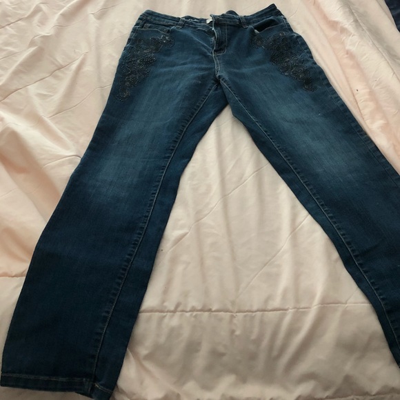 D/C JEANS SIZE 14 dark wash - Picture 2 of 6